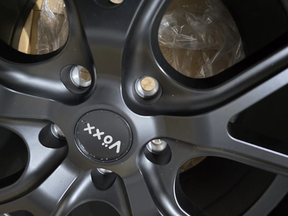 Llantas personalizadas Voxx 16 pulgadas para BMW MODELOS E90 Foto 2 de 4