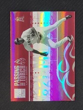 2005 Donruss Elite Passing the Torch Red /500 Vladimir Guerrero #PT-29 HOF