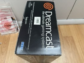Sega Dreamcast Console Bundle &mdash; Controller, Cables, 4 Games: CIB + Tested!