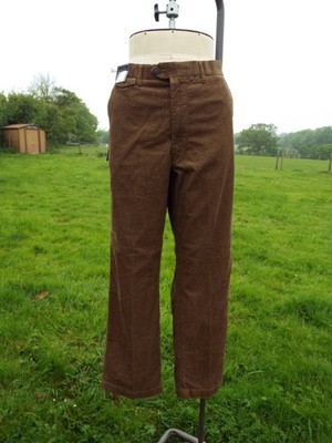 Marks & Spencer Blue Harbour Cord Chino Hose Taille 38  Bein 31  Neu mit Etikett