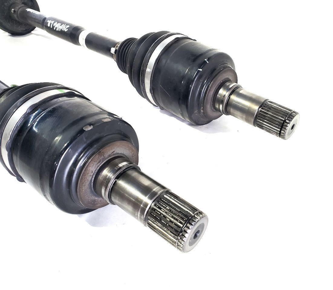 2014 Maserati GHIBLI OEM Pair Rear CV Axle Shaft 