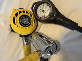 Apeks DS4 First Stage with Octo and Gauge. Never Used Apexs 2nd Stage DIN
