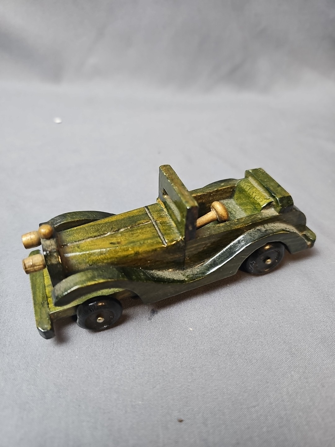 Vintage Wooden Carved Car Roadster Made in Peoples Republic of China 5"