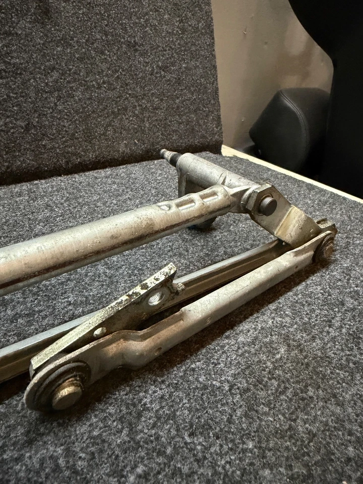 Двигатель звена стеклоочистителя Volkswagen EOS 1Q1955023B - Изображение 3 из 4