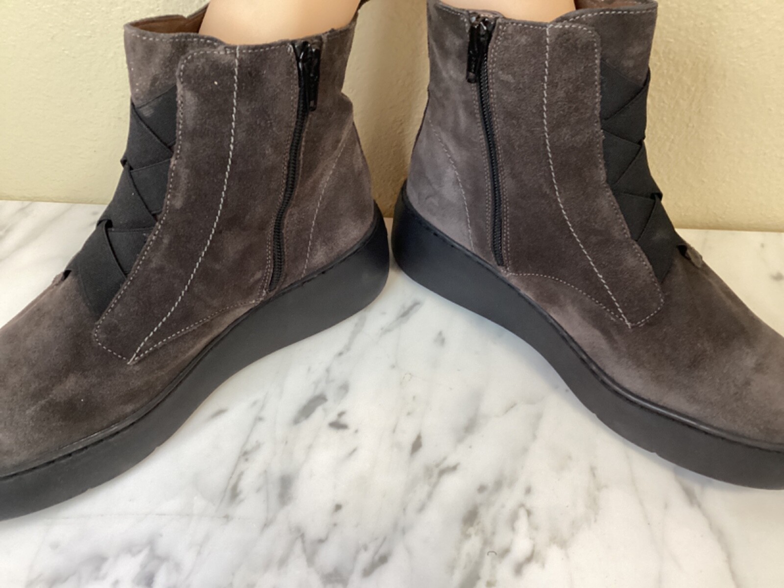Wondersfly Suede Boots Memory Gel Size 40 New