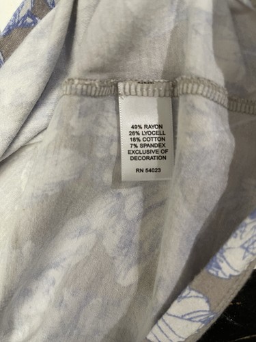 Banana Republic dehnbarer Strick Blumenmuster Top Größe Small kurzärmelig - Bild 7 von 10