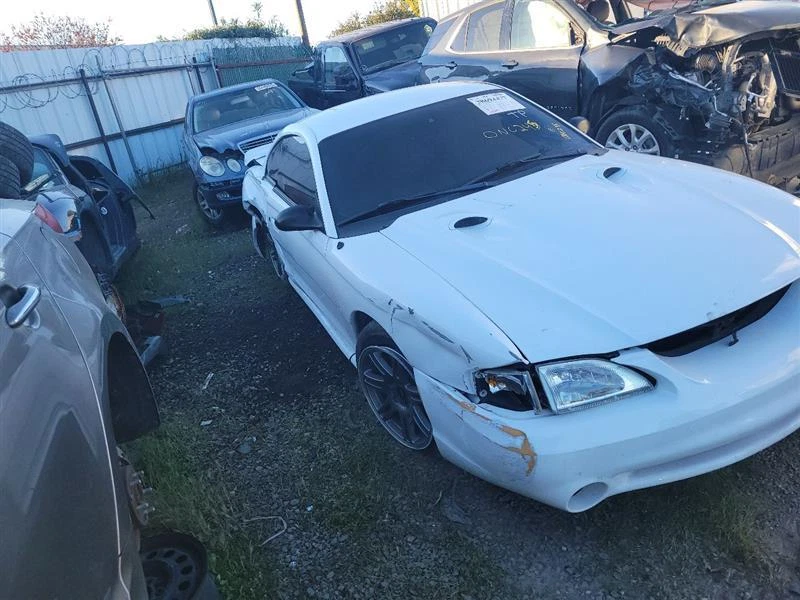 Used Driving Light fits: 1997 Ford Mustang Fog-Driving bumper mounted GT Grade A - Image 4 of 4