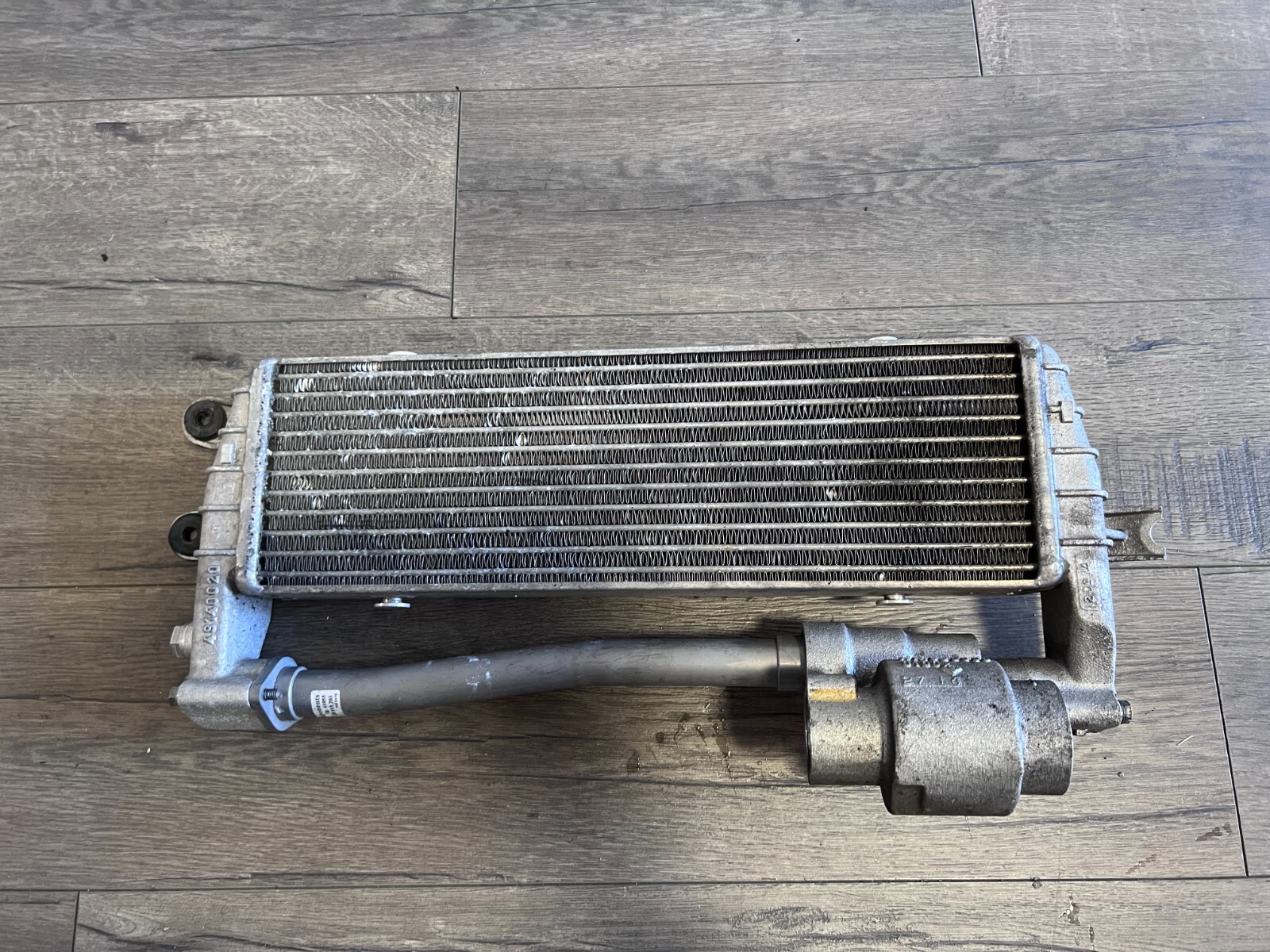 LAMBORGHINI HURACAN LP610 ENGINE OIL COOLER WITH HOSE OEM 420117015A