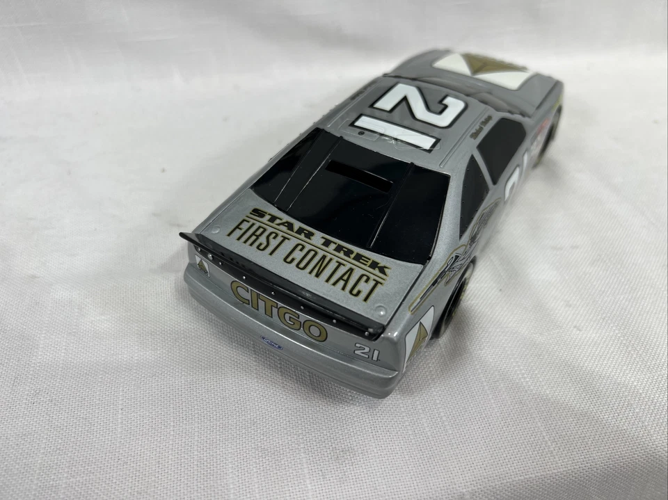 Star Trek Primer Contacto 1996 NASCAR Waltrip Diecast Stock Car Nuevo Foto 4 de 4