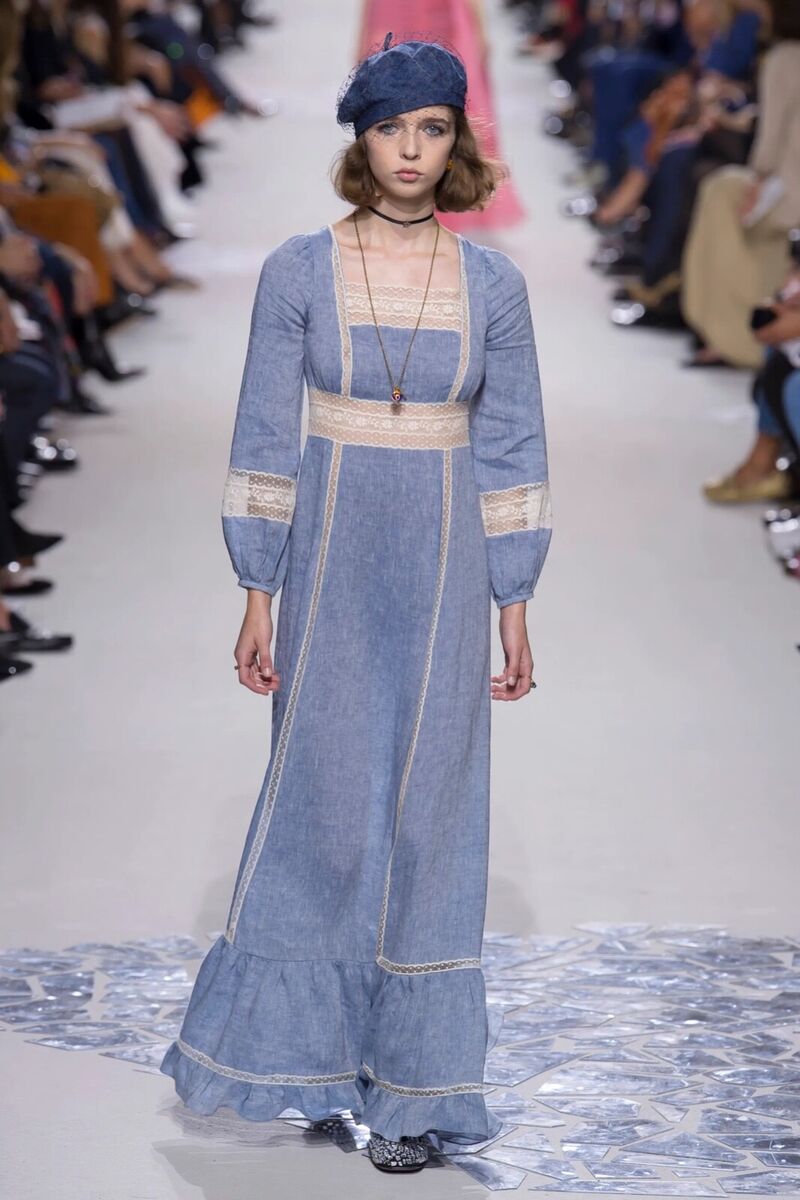 67858 auth CHRISTIAN DIOR light blue linen 2018 LACE TRIM 67858 auth CHRISTIAN DIOR light blue linen 2018 LACE TRIM