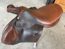 Butet Saddle 17", L Seat, Standard Tree, Long Forward Flap