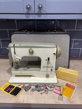 BERNINA 600 Sewing Machine W/ Case & Accessories - *SUPER SLOW MOTOR BUT WORKS*