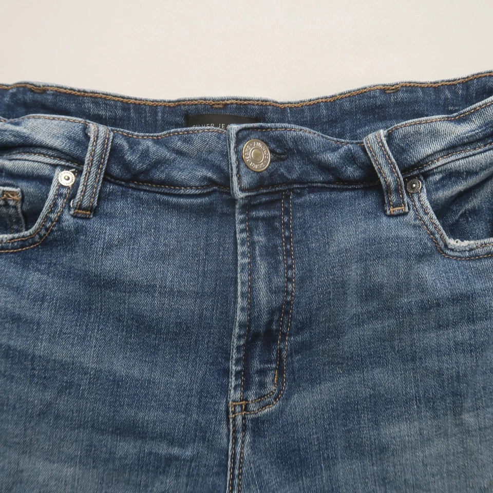 Pantalones cortos de mezclilla Suki plateados para mujer talla 33 desgastados elásticos entrepierna de 4" Foto 3 de 4