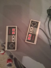 Nintendo NES Juego de Acci&oacute;n Consola Hogar - Gris Dos Mandos Y Super.mario/Pato