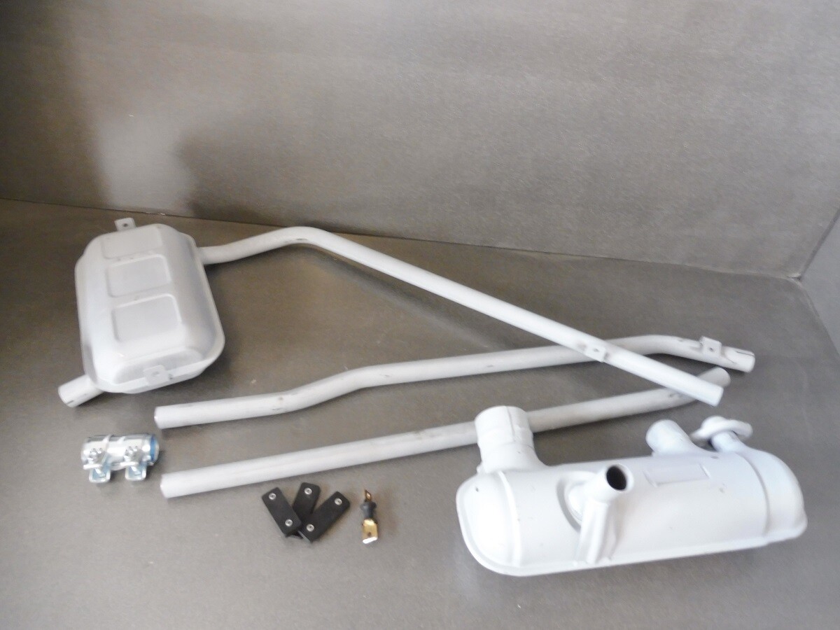 Auspuff Trabant 601 Auspuffanlage Vorschalldämpfer Mittelrohr Schalldämpfer NEU