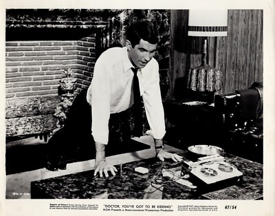 George Hamilton in Doctor, You've Got to Be Kidding! (1967)   Photo K 455
