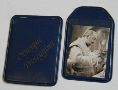St Saint Padre Pio Protect me everywhere pocket prayer card path leads to God