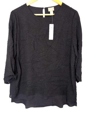 Chicos Size 1 Shirt Black  Soft Textured Overlay  3/4 Sleeves  NWT