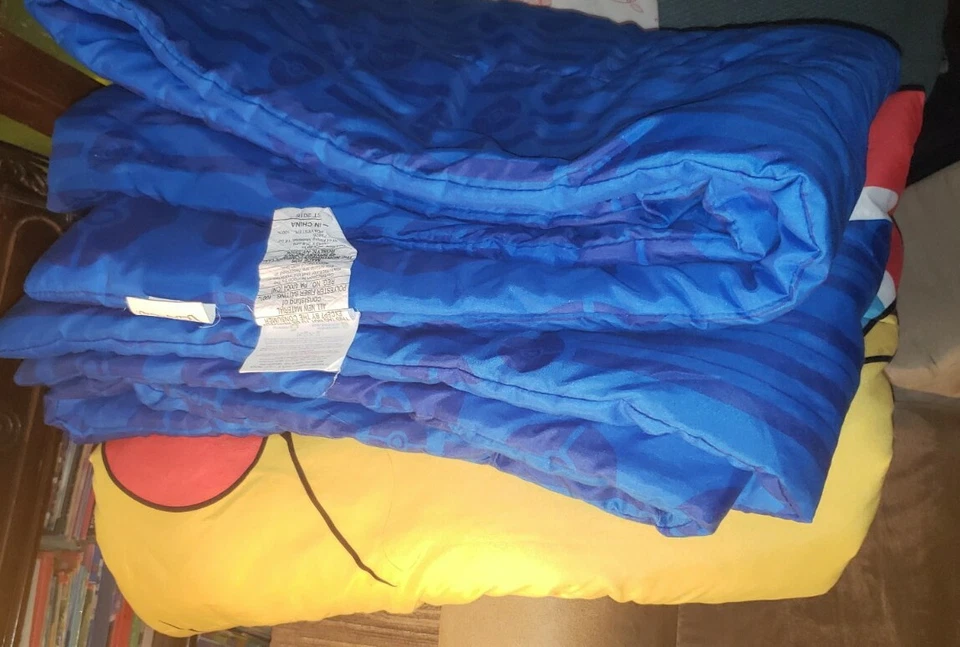 Pokemon Pikachu Pokeball Twin / Full Reversible Comforter 72 x 86 - Image 4 of 4