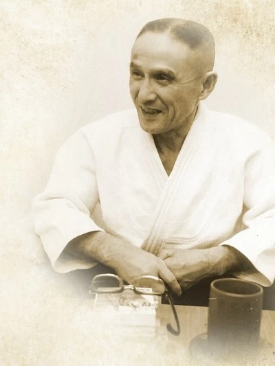 Revista mensual oculta diciembre 2025 Aikido Master Gozo Shioda y Budo japonés - Imagen 3 de 4