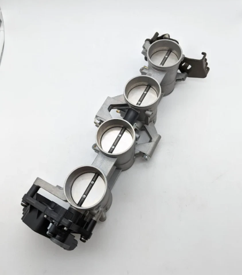 2004-2005 Suzuki GSXR600 GSXR750 OEM Throttle Body Assembly 13405-30G00 - Image 2 of 3