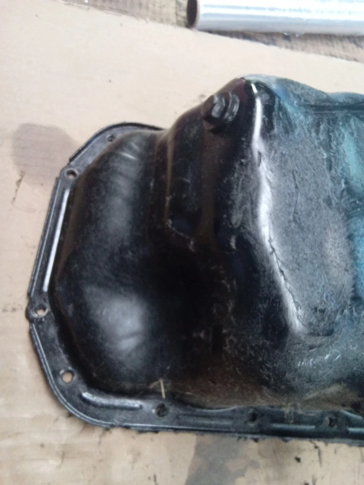 Cacerola de aceite Mazda B2200 2.0 Fe B2000 626 Foto 3 de 4