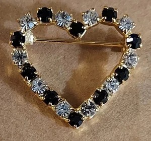 Authentic 14k Yellow Gold Plated 2Ct Round Cut Simulated Black Diamond Women Heart Brooch