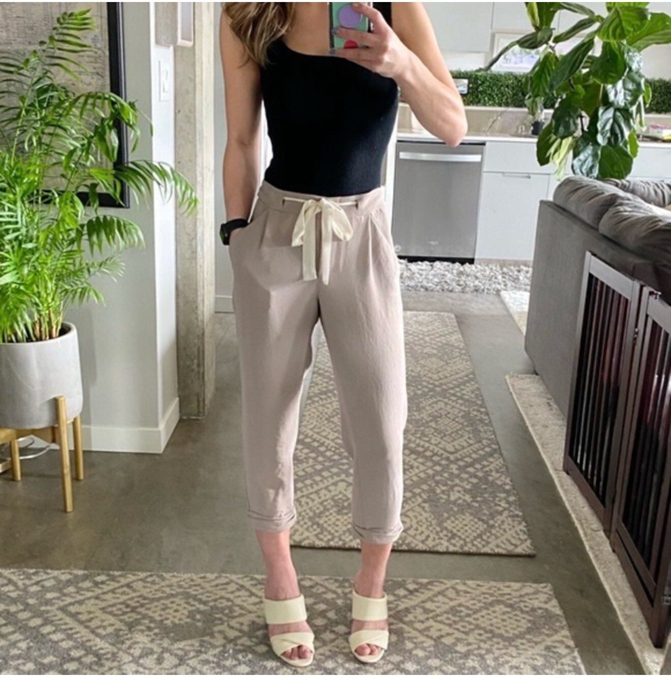 Aritzia Wilfred Allant Pant Crepe Drawstring Cropped Jogger Pant In Ashen