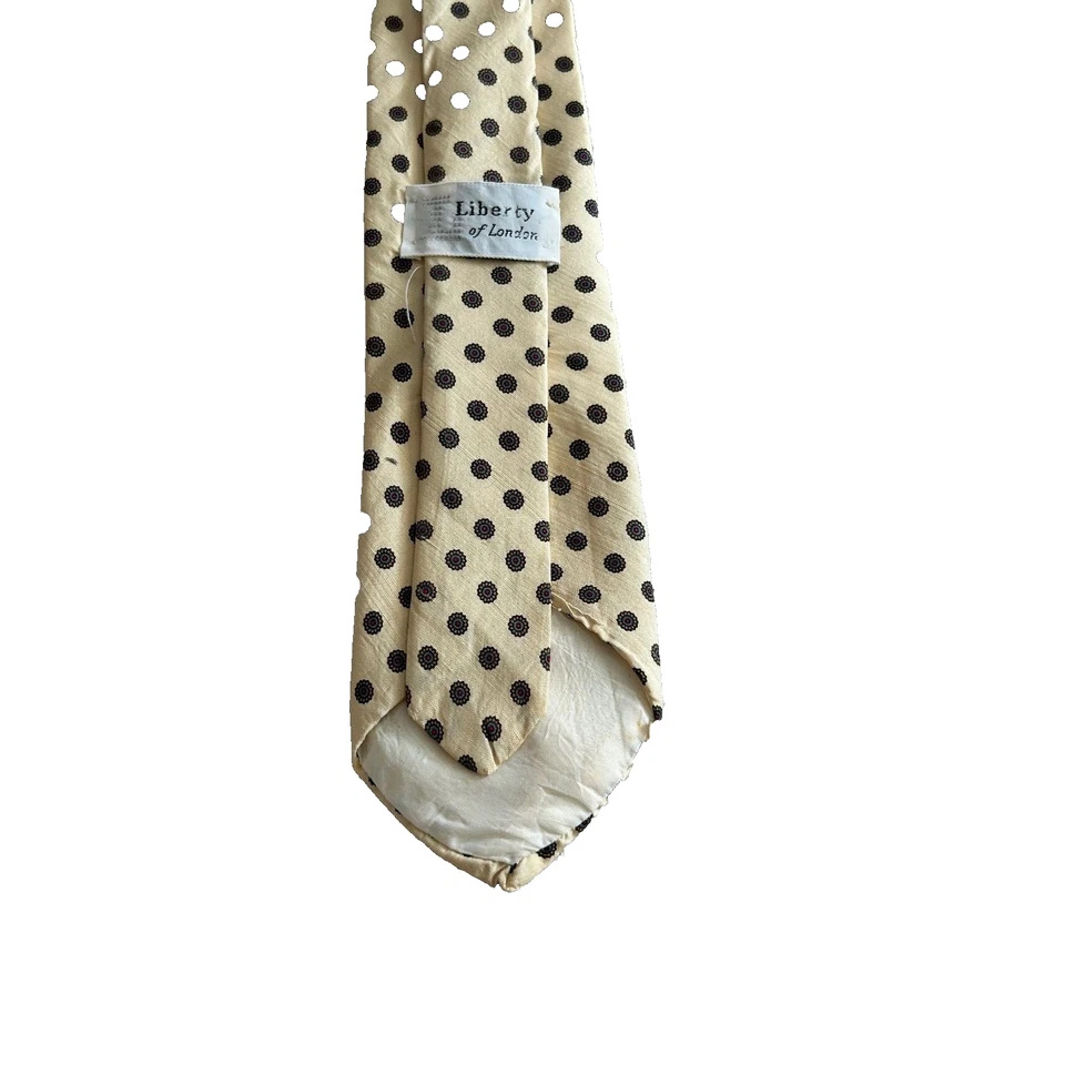 Corbata vintage de foulard floral amarilla/crema Liberty of London Foto 2 de 4