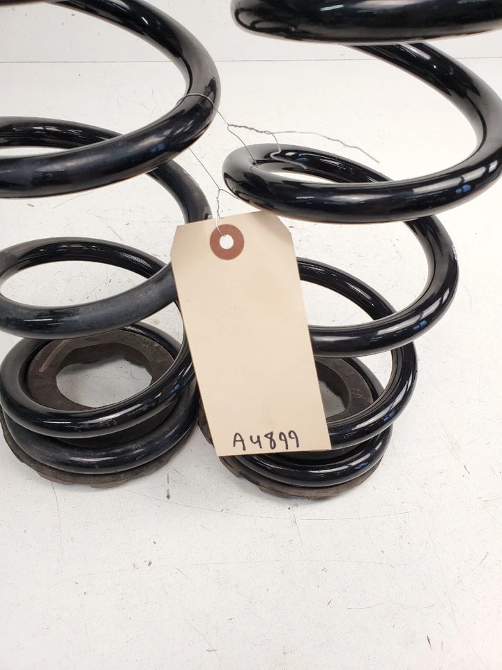 CONJUNTO DE MOLAS HELICOIDAIS TRASEIRAS NISSAN PATHFINDER 3.5L AWD 2017-2020 FABRICANTE DE EQUIPAMENTO ORIGINAL 34K MILHAS - Imagem 4 de 4