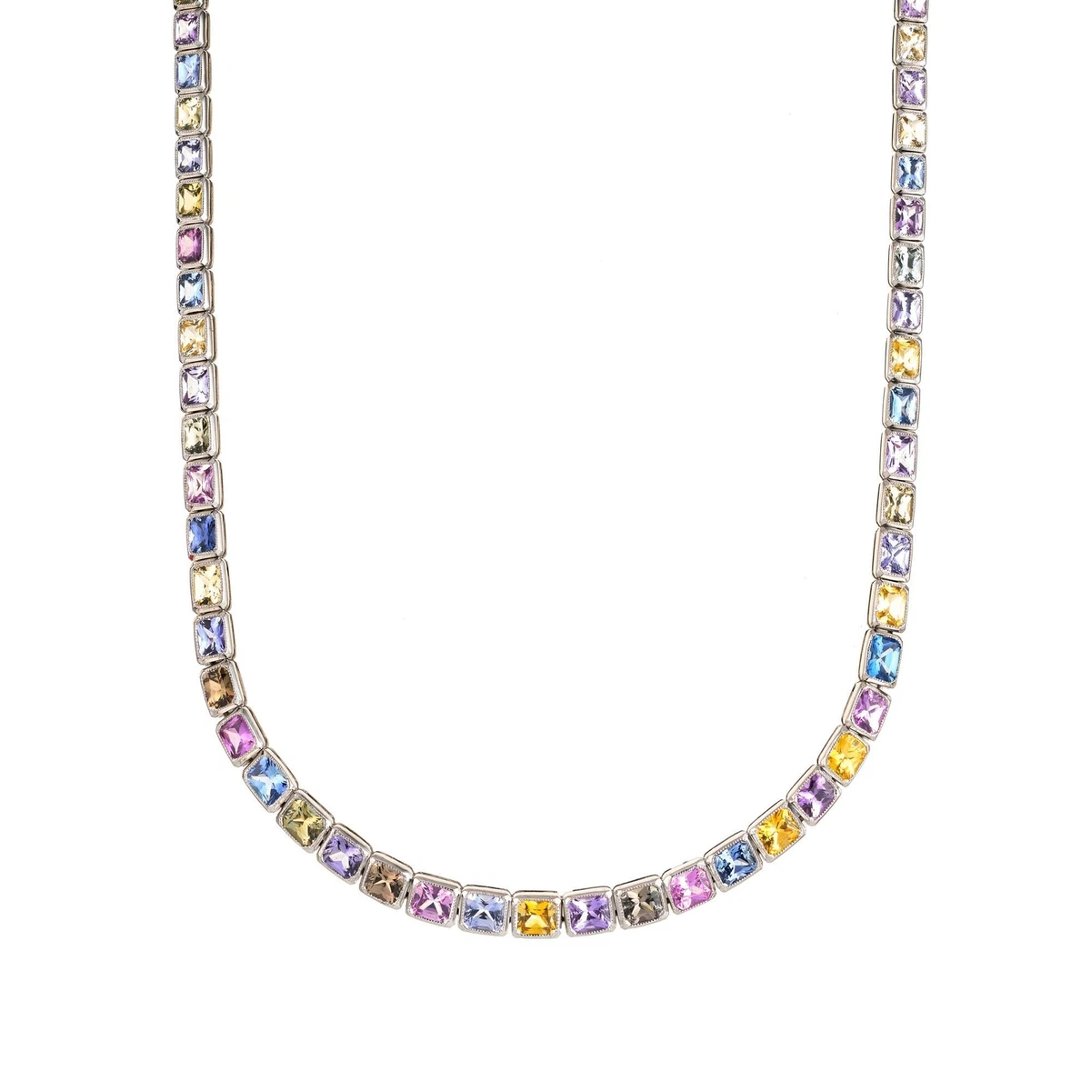 Mixing white and 2024 yellow gold necklaces