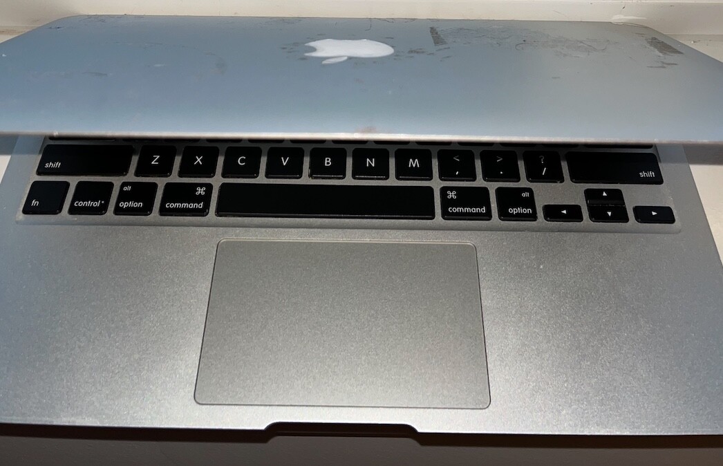 Apple MacBook Air 11 in 2013 Silver/Intel Core i5 1.3 GHz