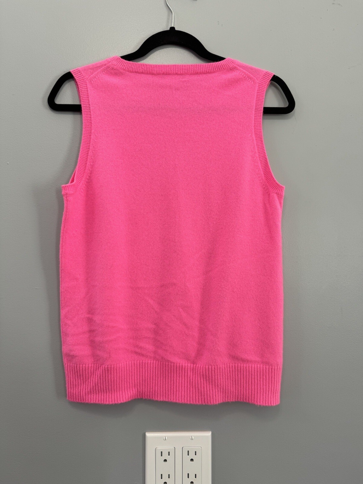 J.Crew Women’s Sleeveless Cashmere Sweater Vest Hot Pink Round Neck
