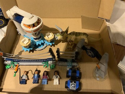 Triceratops Lego Jurassic World Isla Nublar Sets LEGO Jurassic