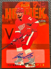 2021-22 Upper Deck Fleer Ultra Red Rainbow Foil Auto 11/25 Filip Hronek #31