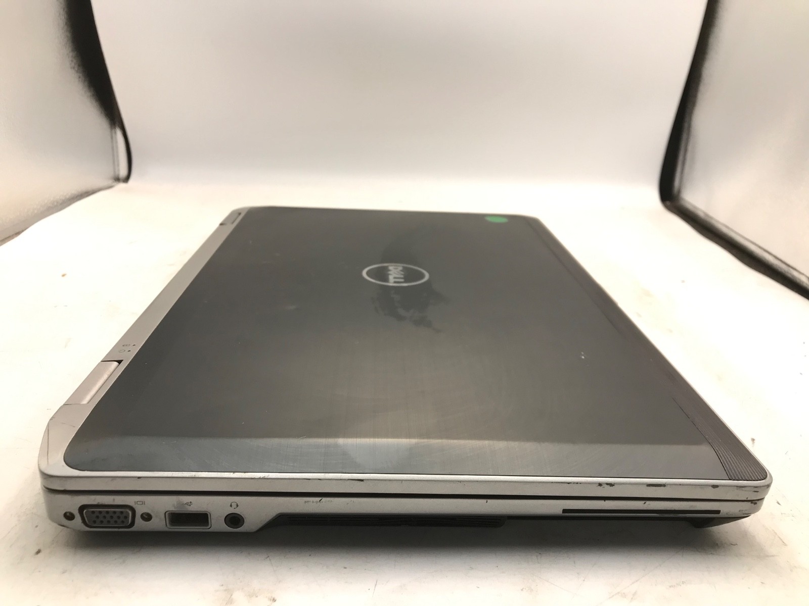 Pc portable reconditionné Dell Latitude E6520 - Core i5 - 8Go - 320Go HDD - Windows 10