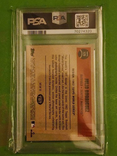 2022 Topps Throwback giovedì 1962 Topps World Series #125 Julio Rodriguez PSA 8 - Foto 2 di 2