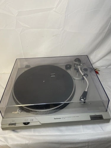 Technics SL-D2 Direct Drive Turntable Semi Auto 2 Speed Vintage Record Player