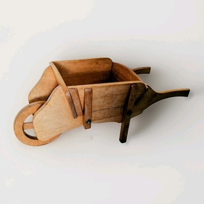 Vintage handgefertigte Schubkarre aus Holz von A.Jenkinson Volkskunst Wohndeko