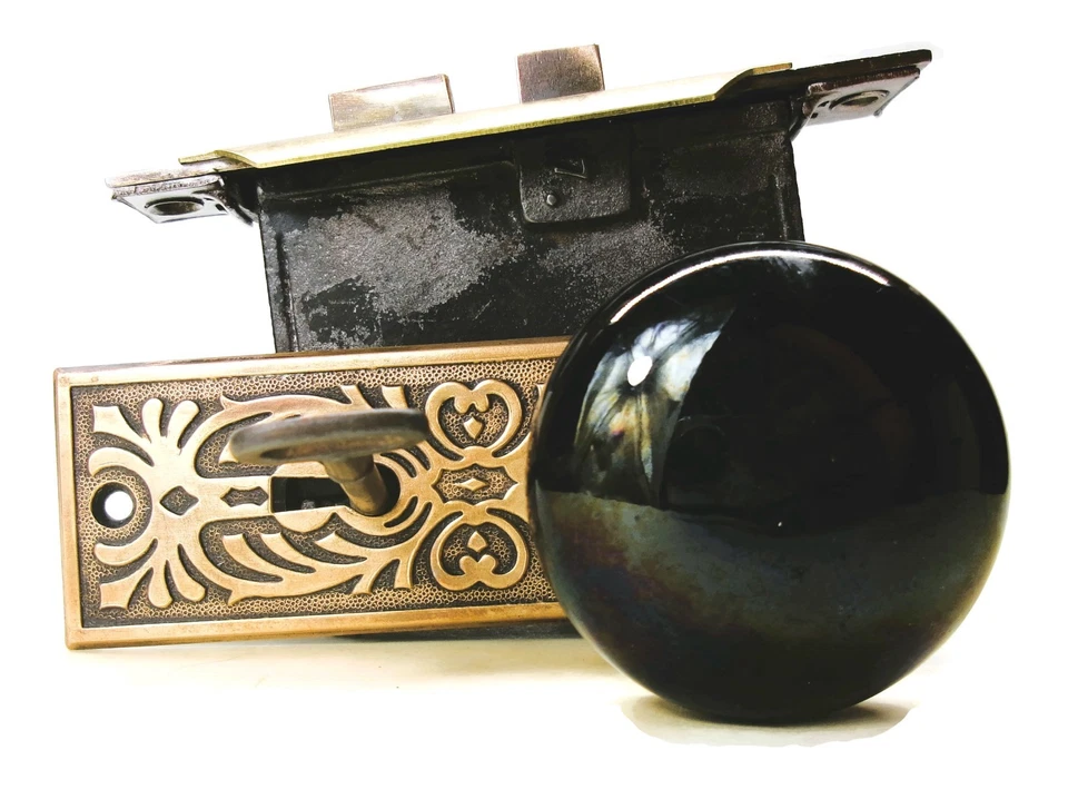 Antiguo Juego Placas Traseras EASTLAKE Porcelana Negra Perillas Puerta Cerradura Mortaja con Llave Foto 4 de 4