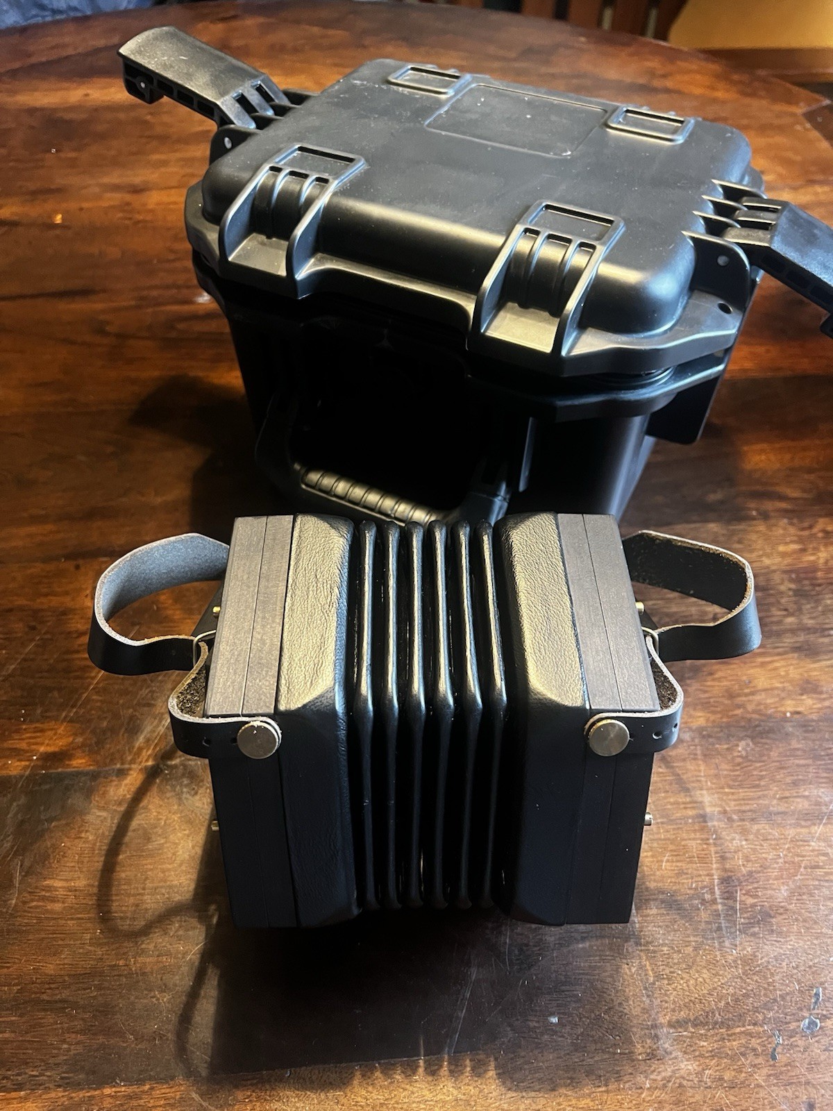 Concertina Connection 30 Button C/G Minstrel Concertina. Made In USA  Excellent