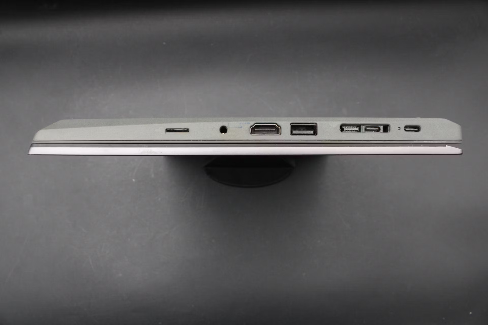 LENOVO 20W0001RUS, 14.0-Inch Laptop, with 11th Gen Intel(R) Core(TM) i7-1185G7 @ 3.00GHz, Windows 11 Pro