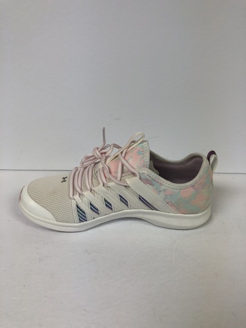 youth under armour shoes