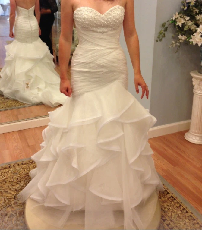 Новый слоновой кости свадебное платье, маленький размер 6, оборки без бретелек русалки Fit & Flare - Изображение 3 из 4