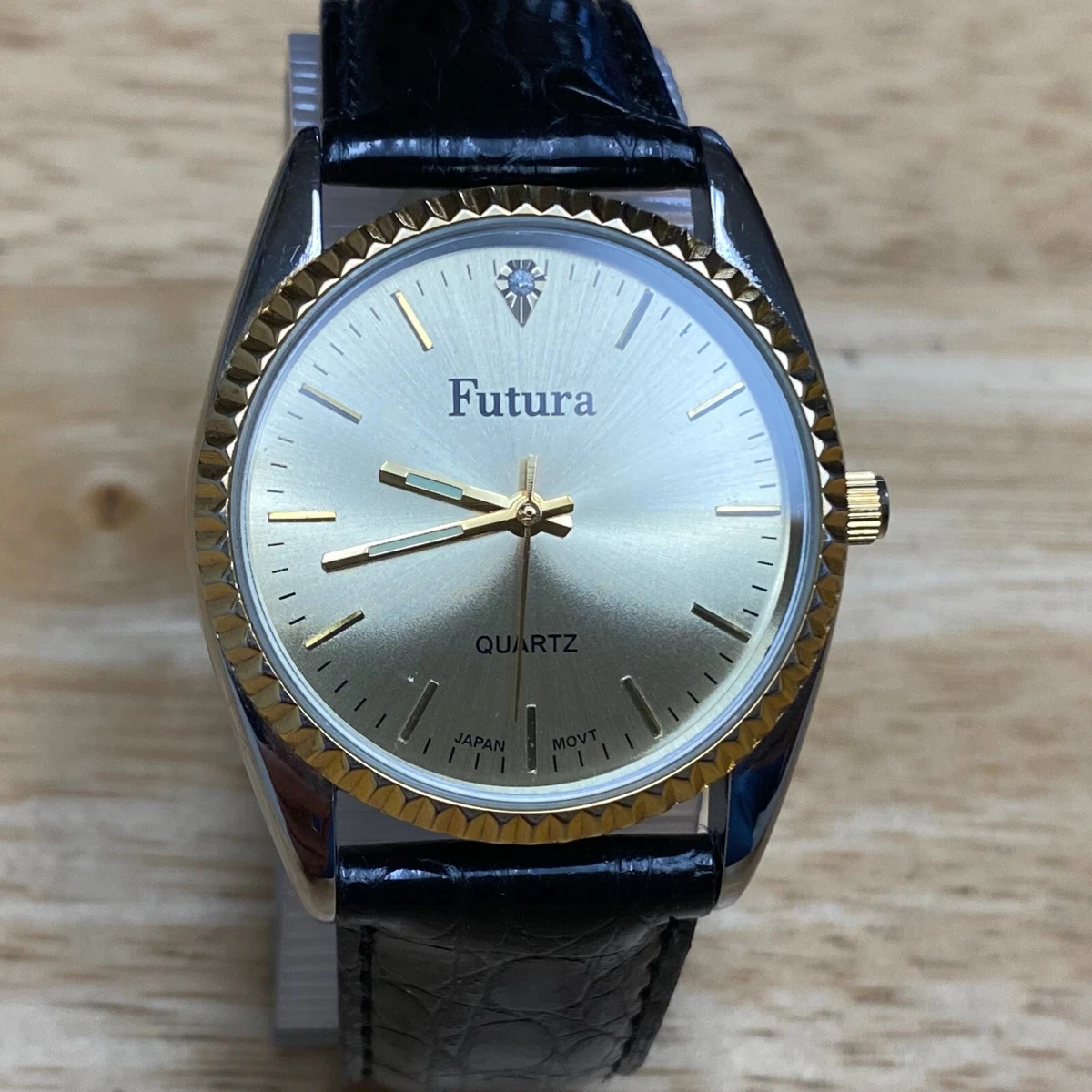 VTG Futura Men Dual Tone Fluted Bezel Japan Movt Analog Quartz