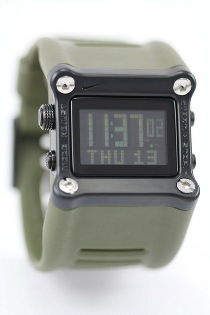 nike mettle drill watch