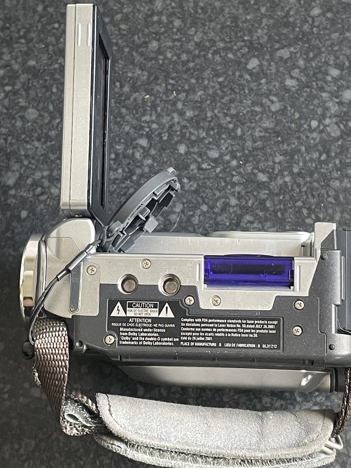 HITACHI dvd camcorder Dzhs300e/with Original Box, Manual And Chargers