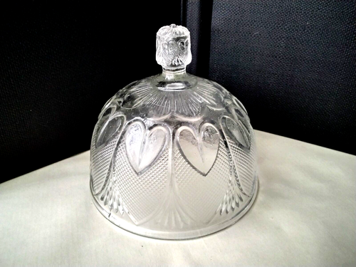 Ancienne Cloche à Fromage En Verre Opalescent – Style Pressé Moulé, Fait Main Et Vintage !
