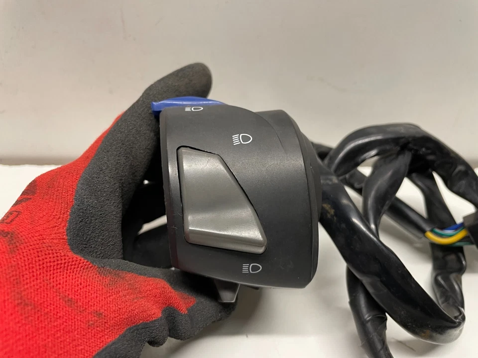 Left Hand Switchgear Aprilia Caponord ETV 1000 2003 - Image 3 of 4