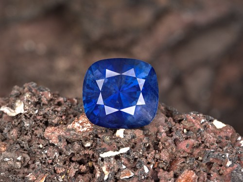 GRS & IGI Zaffiro Blu Birmano Certificato GRS & IGI 4,63 Ct. FIORDALISO Naturale Non Trattato - Foto 4 di 9